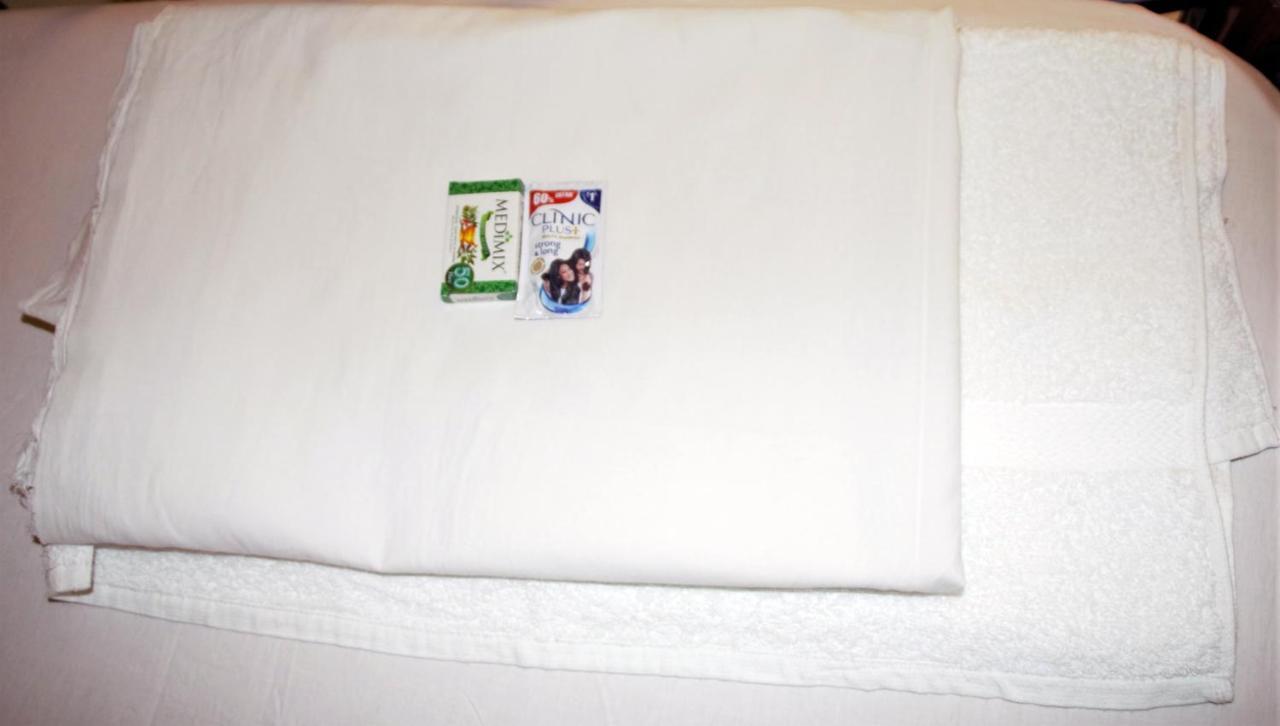 East Coast Hotel Thiruvananthapuram Bagian luar foto