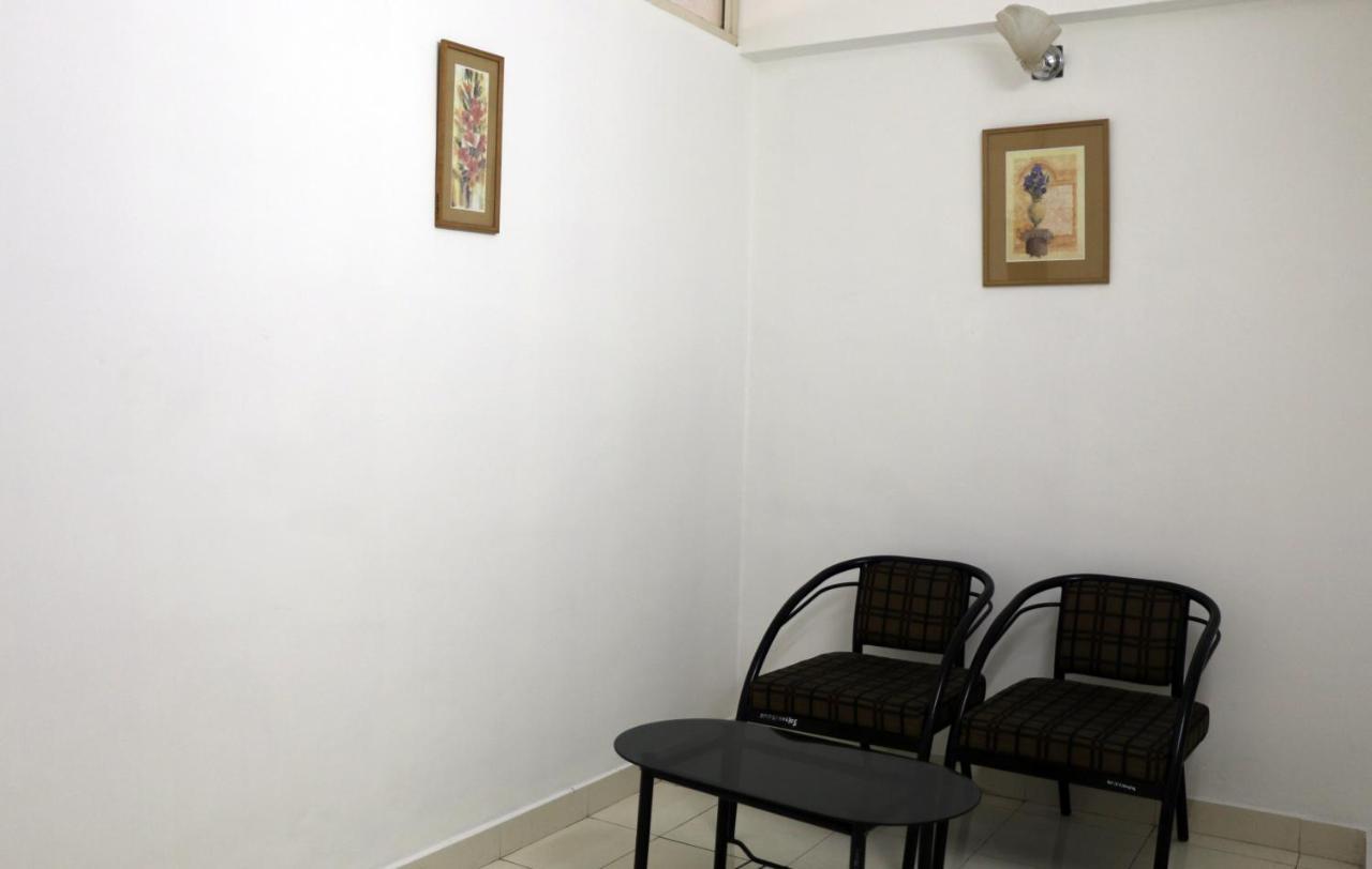East Coast Hotel Thiruvananthapuram Bagian luar foto