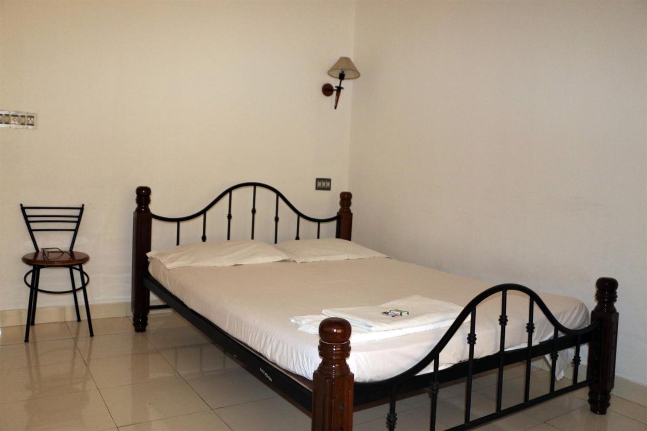 East Coast Hotel Thiruvananthapuram Bagian luar foto