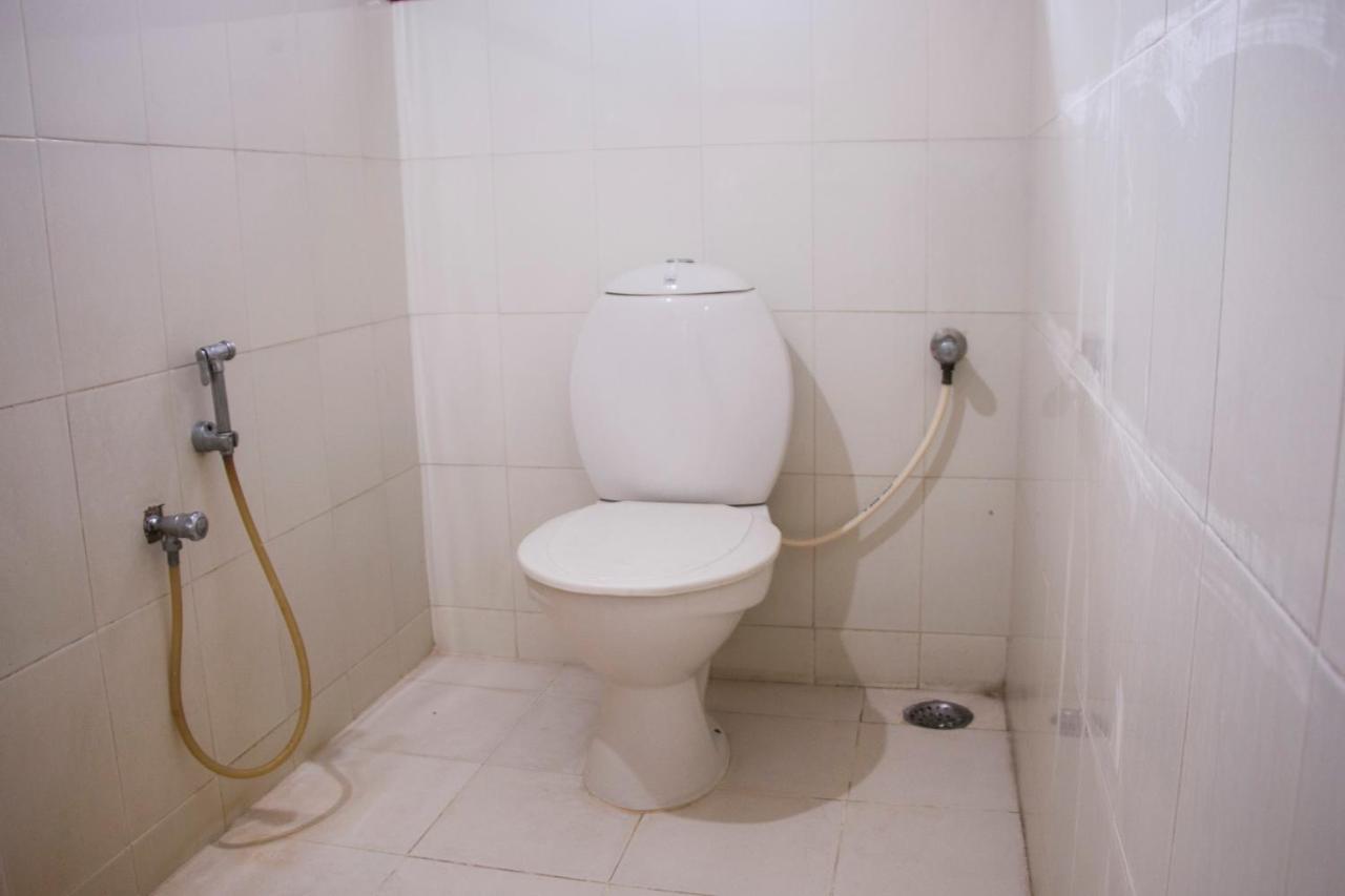 East Coast Hotel Thiruvananthapuram Bagian luar foto