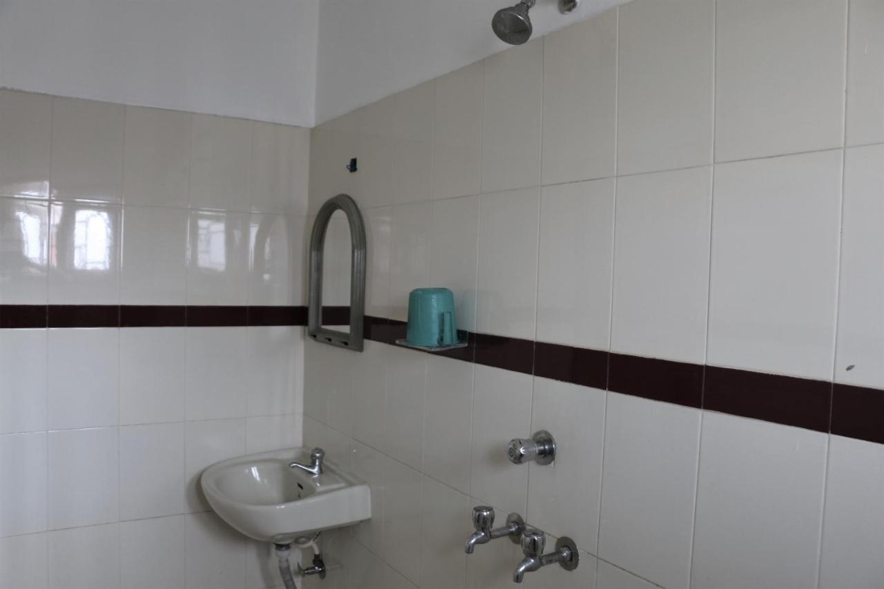 East Coast Hotel Thiruvananthapuram Bagian luar foto
