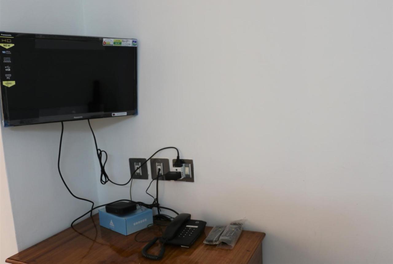 East Coast Hotel Thiruvananthapuram Bagian luar foto
