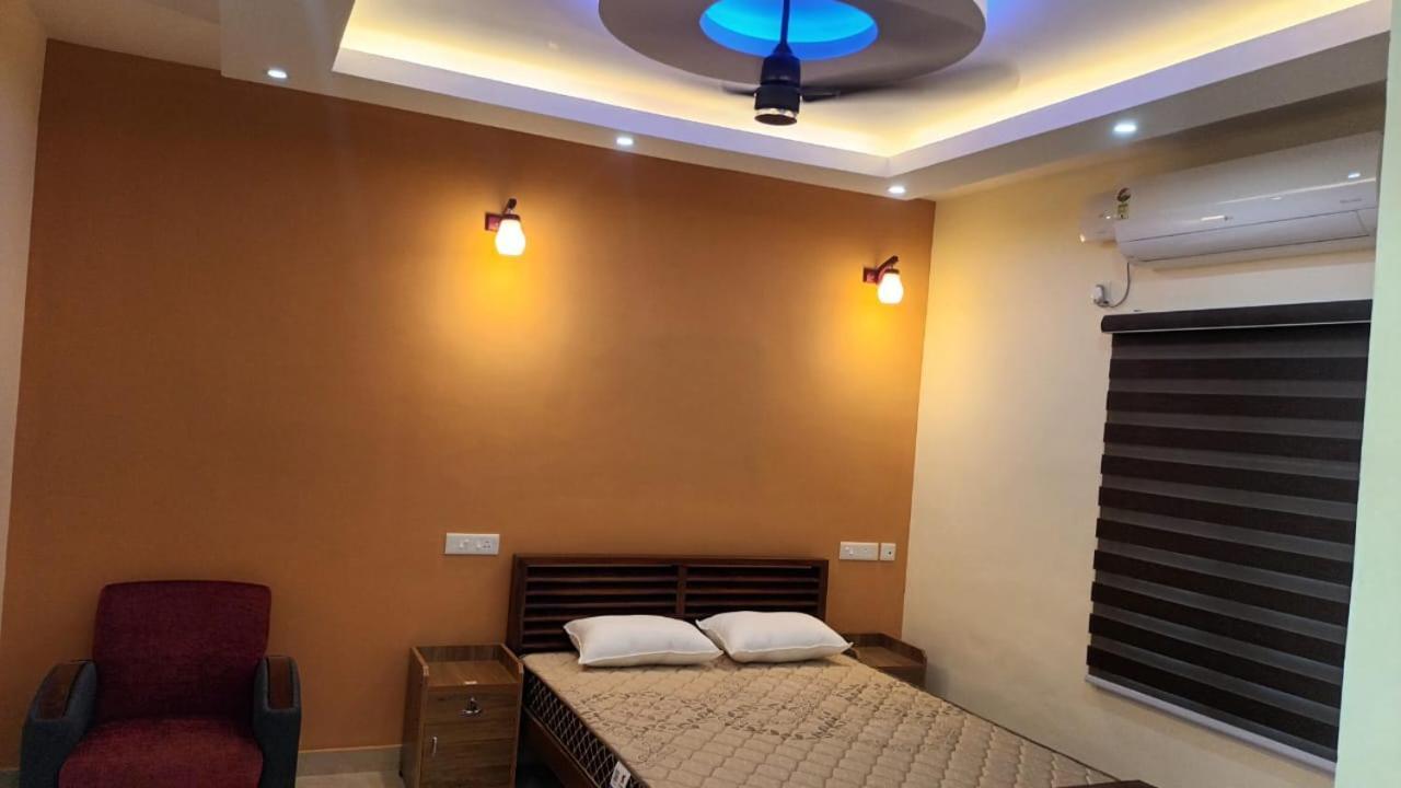 East Coast Hotel Thiruvananthapuram Bagian luar foto